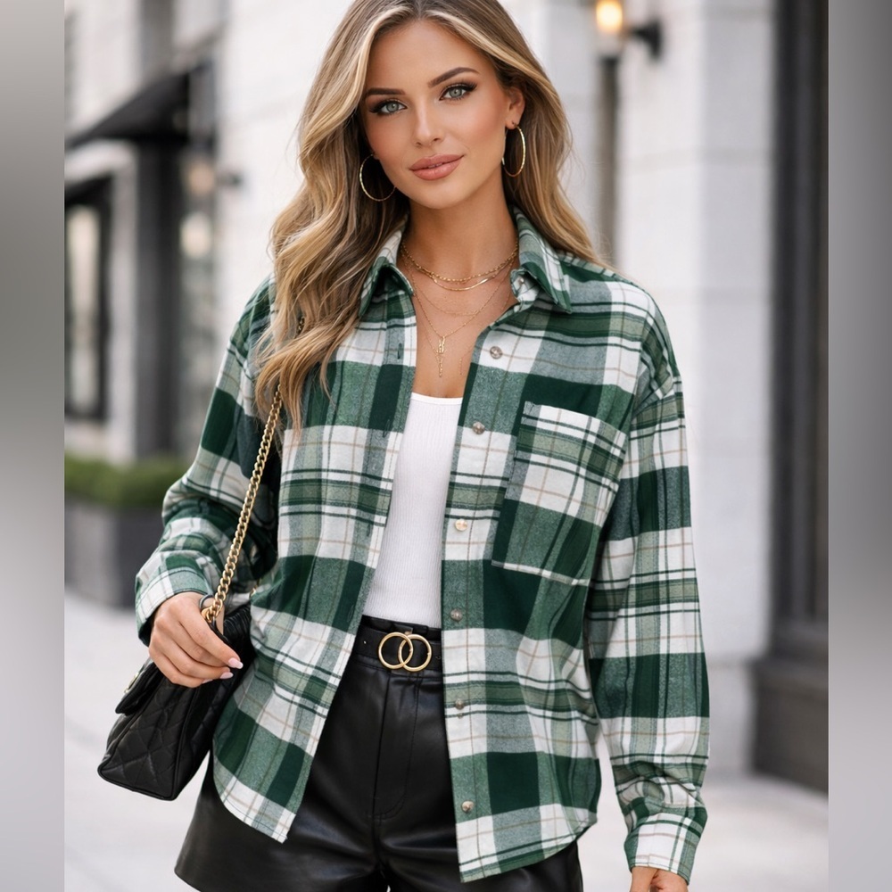 Abercrombie & Fitch Navy and White Plaid Shirt Jacket